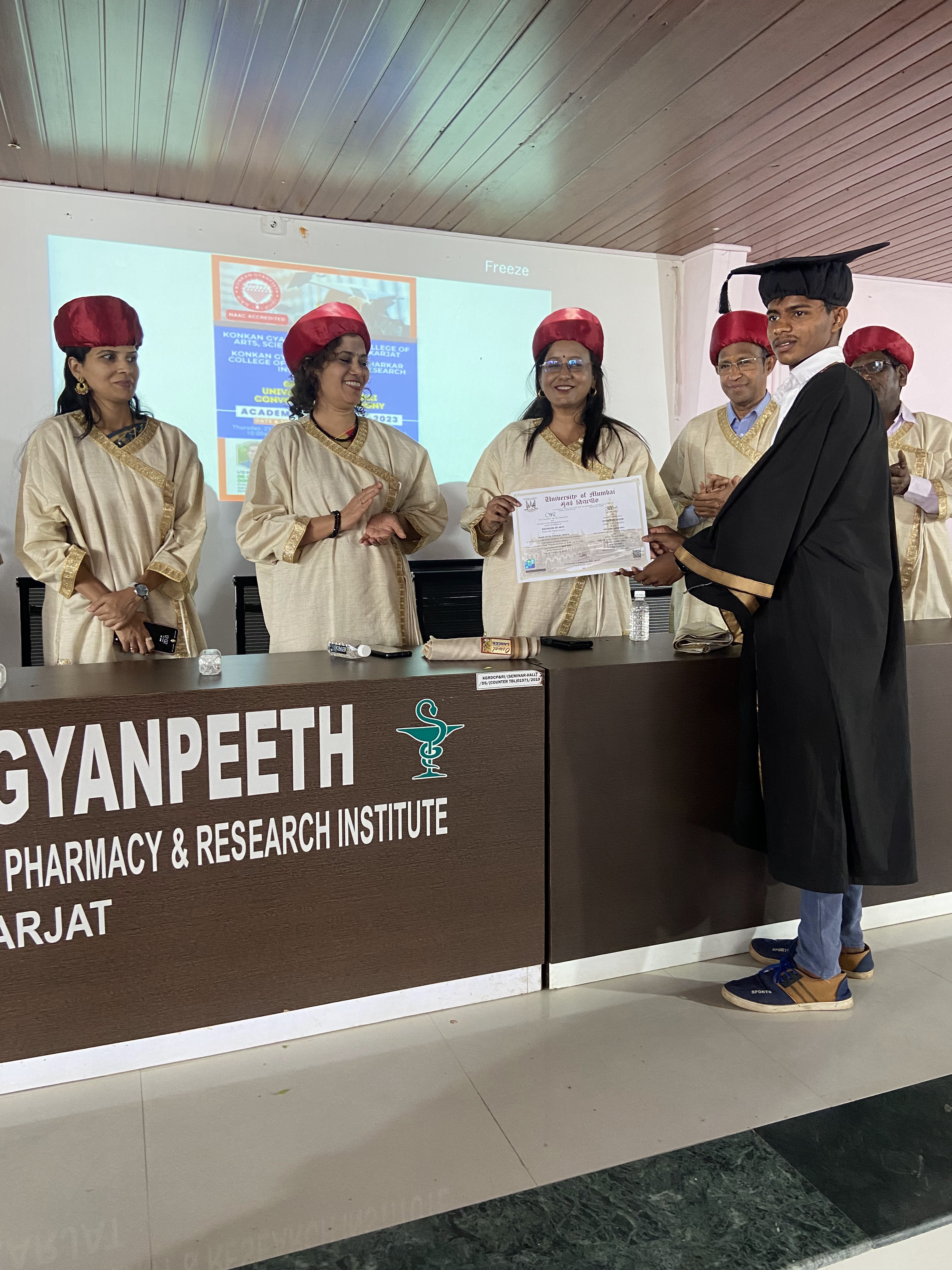 Dr. Rajani Shettigar distributing certificates